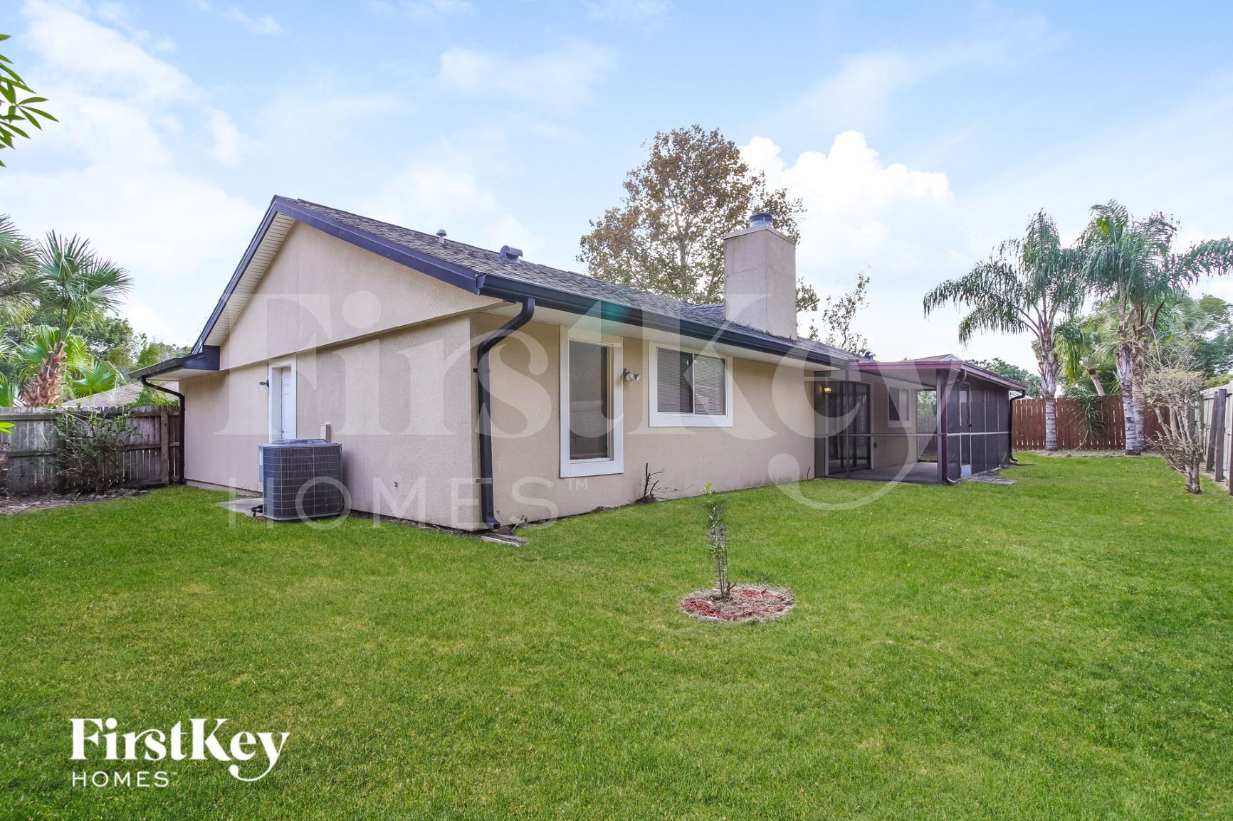 Building Photo - 709 Heather Ln