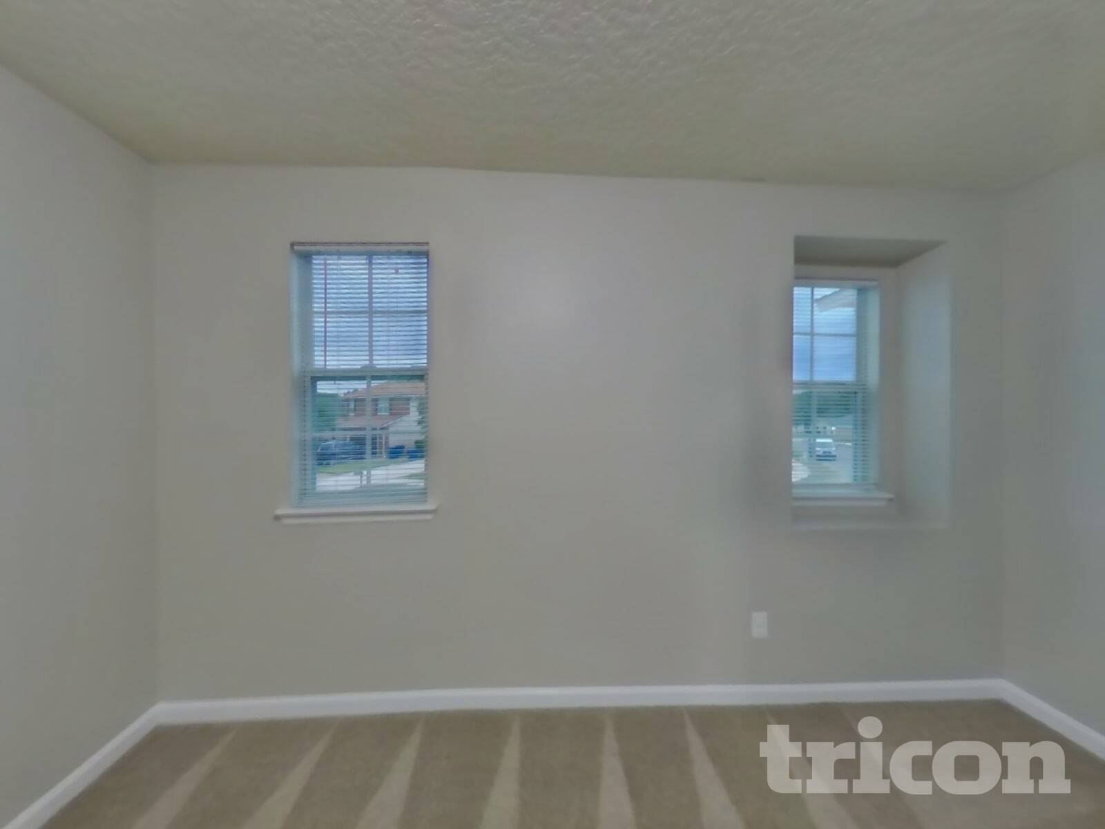 Building Photo - 11982 Alexandra Dr