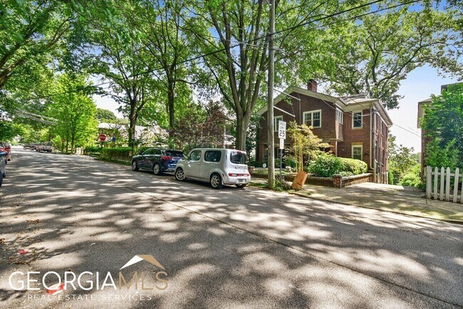 Building Photo - 841 Argonne Ave NE