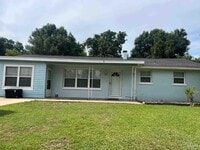 Building Photo - 3229 Maplewood Dr