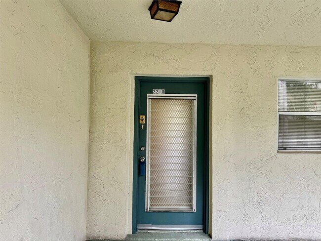 Building Photo - 1810 N Lauderdale Ave