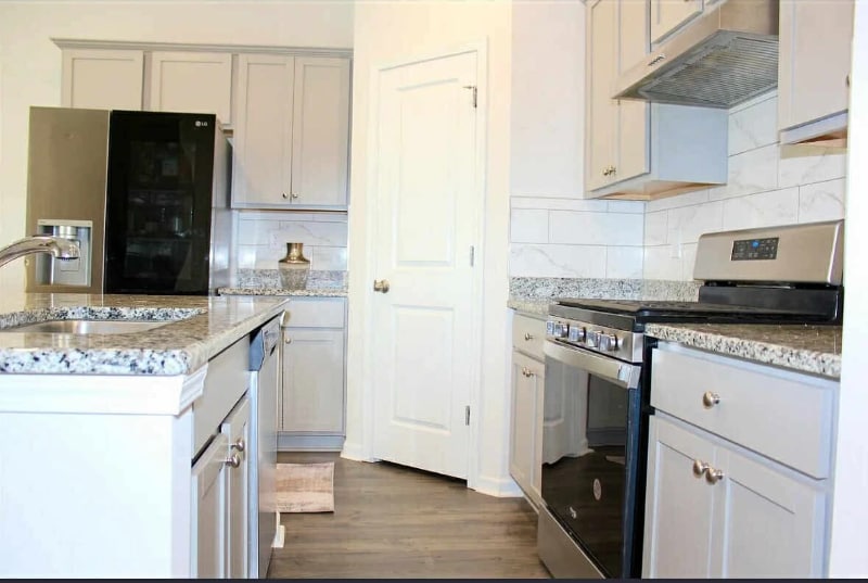 Building Photo - 3528 Bells Lk Cir