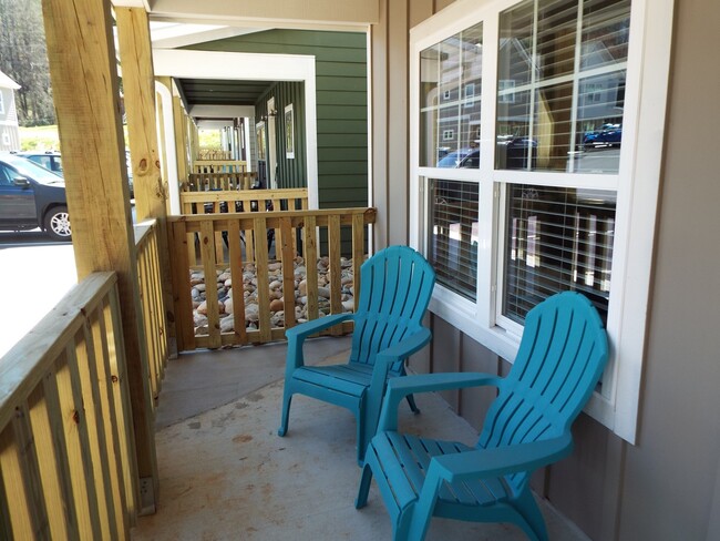 Interior Photo - The Landing at Western Carolina