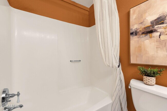 Building Photo - 16819 E Gunsight Dr