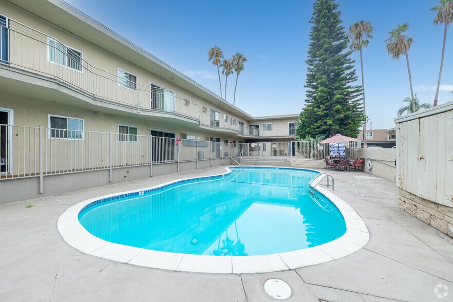 Primary Photo - Park Verdugo Apartments