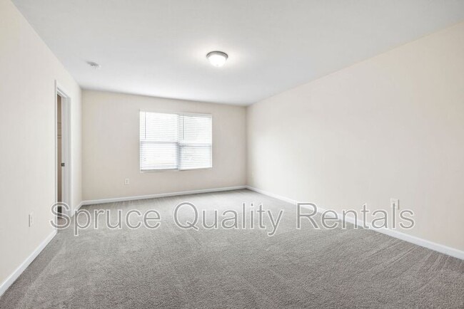 Building Photo - 3501 Strawberry Patch Row