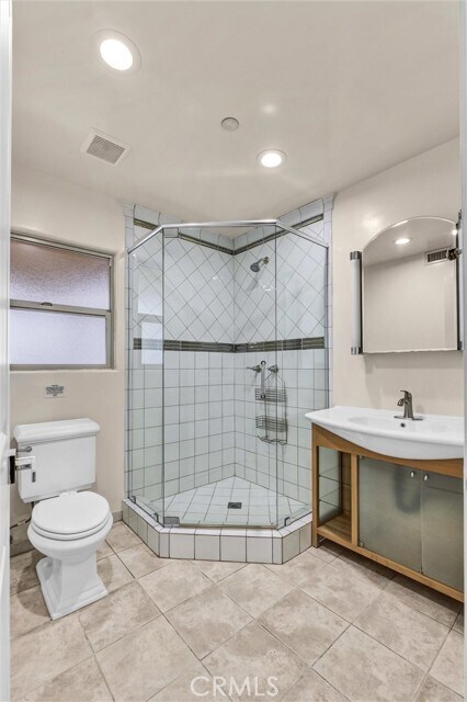 Building Photo - 876 Harrington Rd