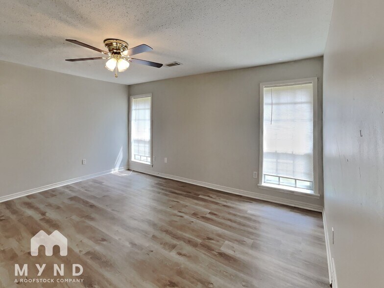 Building Photo - 6726 Beaverlodge Dr