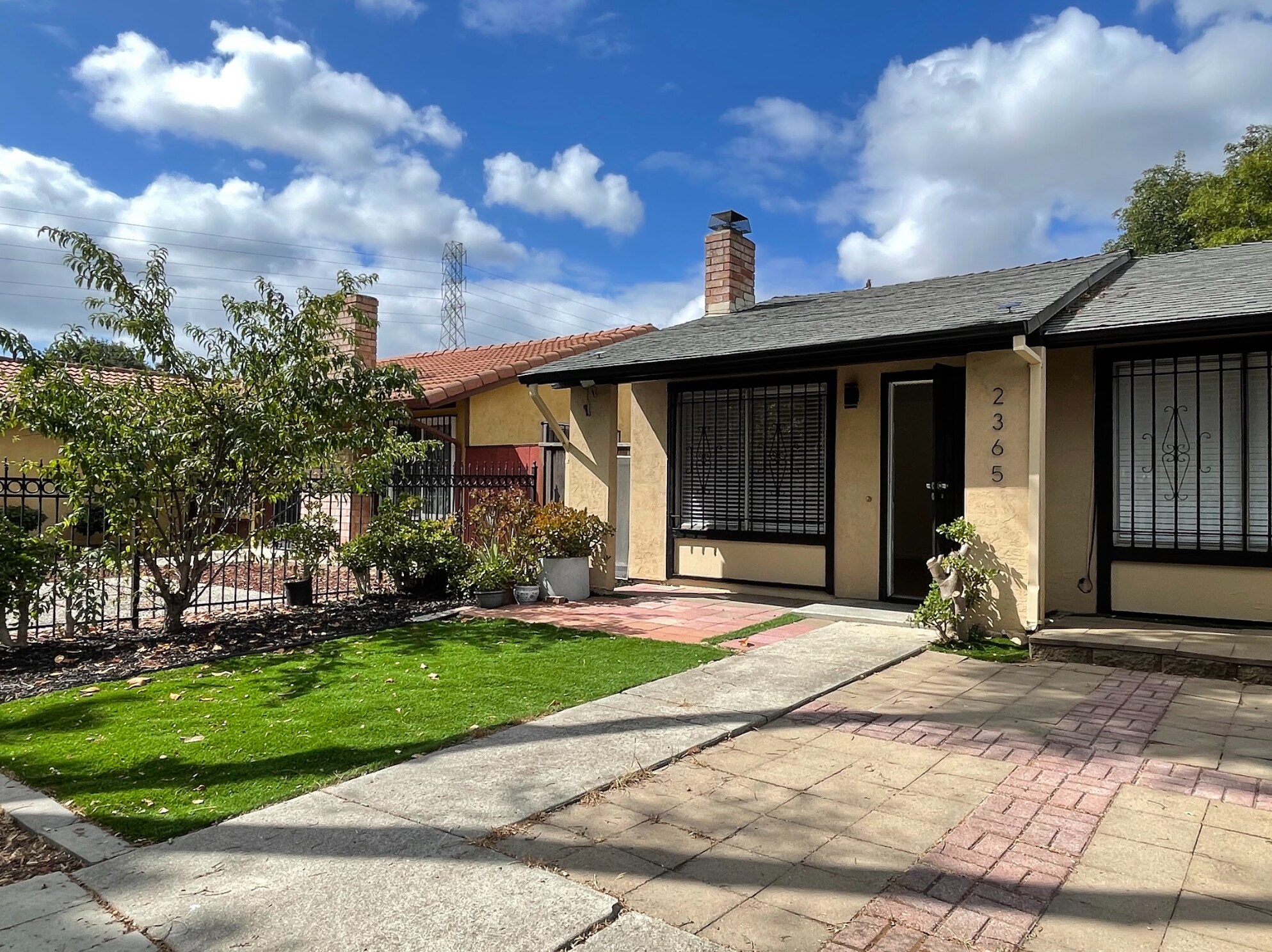 Building Photo - 2365 Fallingtree Dr