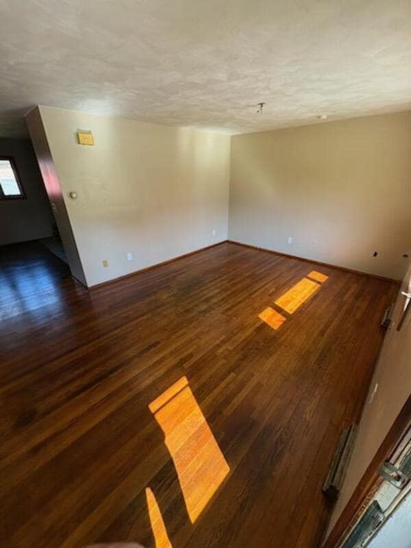 Building Photo - 476 Laurel Woods Dr