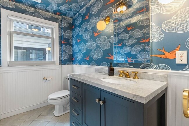 Building Photo - 1516 NW 25th Ave