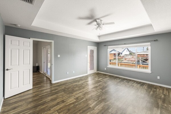 Building Photo - 15210 Main Royal Dr