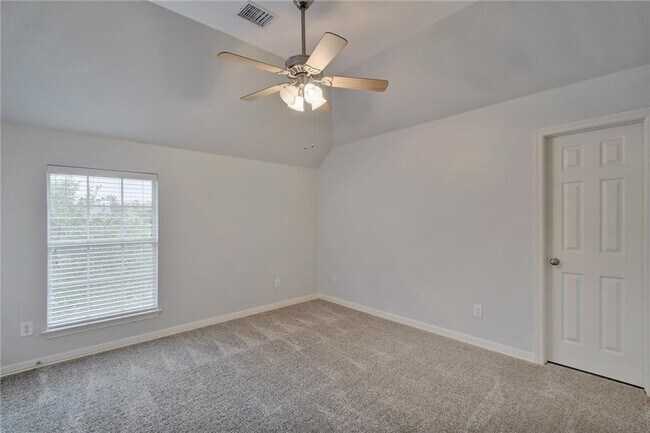 Building Photo - 2814 Cool River Loop