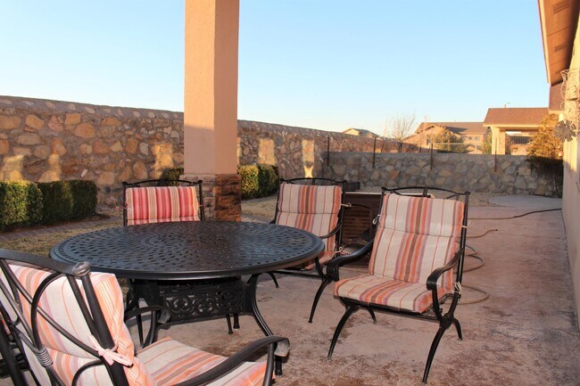 Building Photo - 1287 Rustic Bend Pl