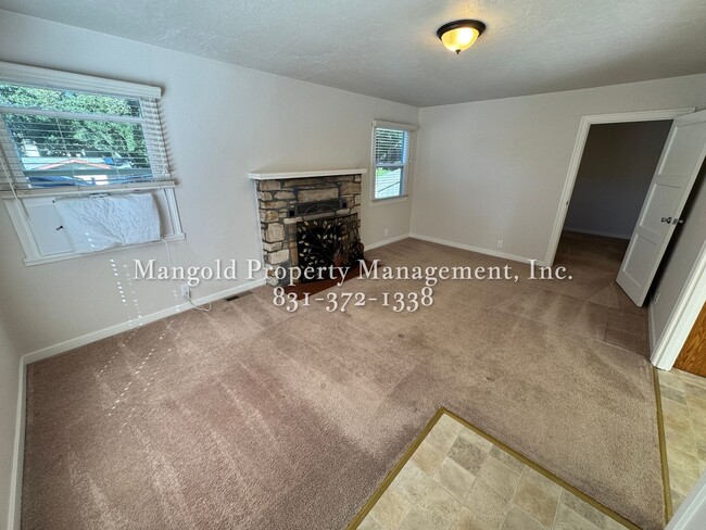 Building Photo - Charming 1-Bed 1-Bath Home with Bonus Room and Spacious Yard in Carmel Valley