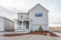 Building Photo - Beautiful Model Home in New Johnstown Neighborhood!