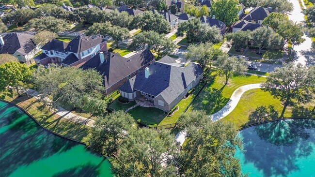 Building Photo - 22718 Emily Park Ln