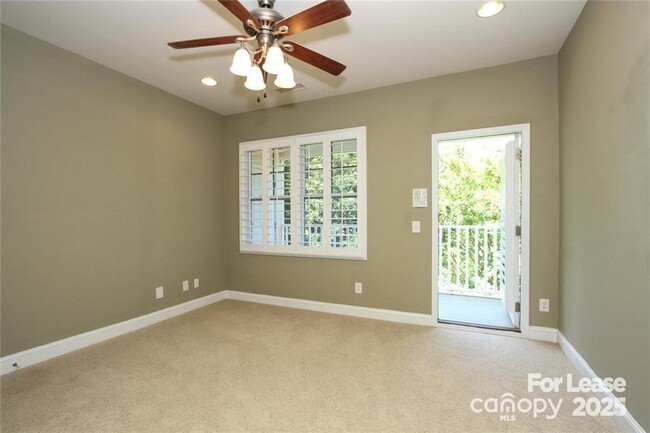 Building Photo - 405 Halyard Ln