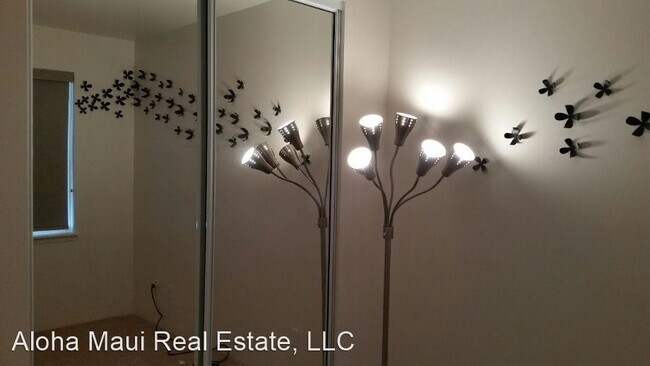 Building Photo - 3 br, 2 bath House - 70 Hoku Puhipaka Street