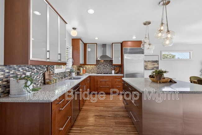 Building Photo - 3937 Orangewood Dr