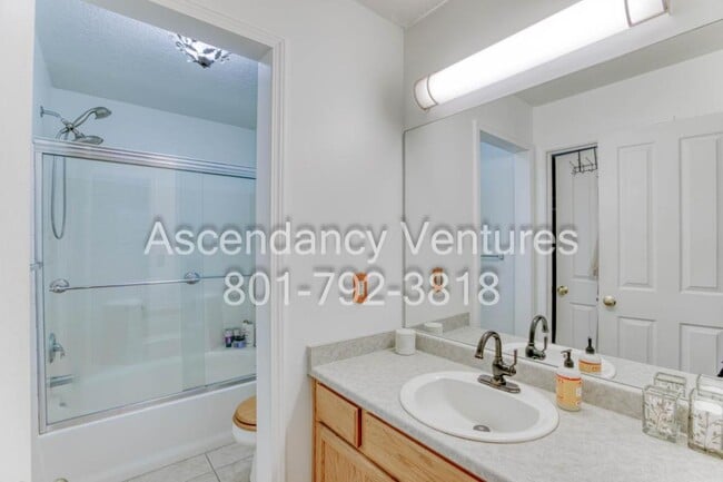 Building Photo - 171 Calais Ln