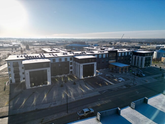 Building Photo - The Standard at Prairie Trail