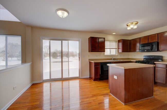 Building Photo - 16416 Borio Dr