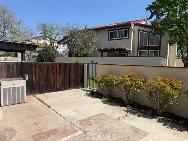 Building Photo - 4686 Canyon Park Ln