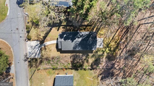 Building Photo - 4383 Mitchell Hill Dr