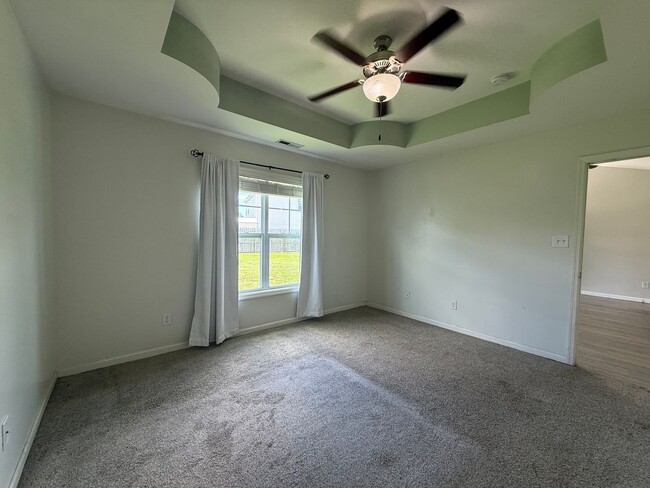 Building Photo - Absolutely Adorable!