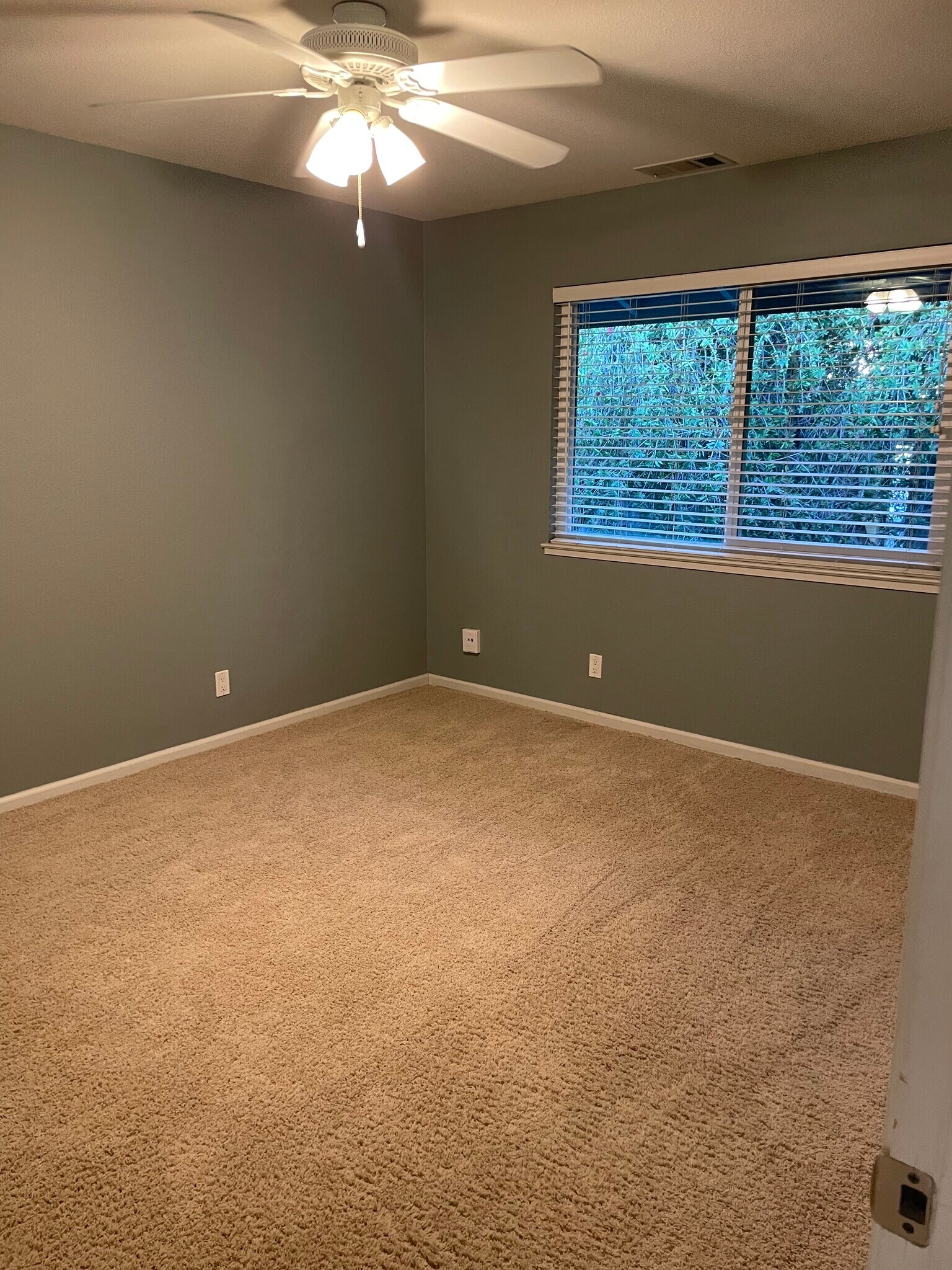 Bed Room - 231 Masters Ct