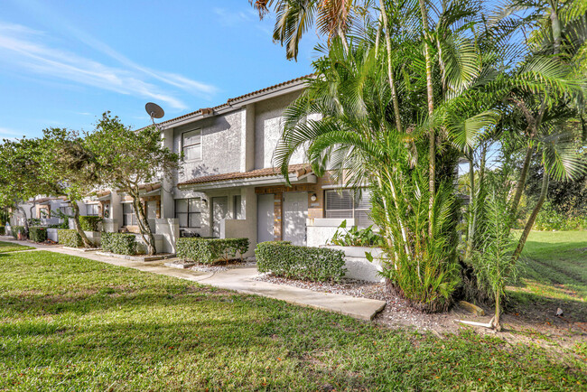 Primary Photo - 9775 Riverside Dr