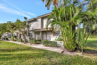 Building Photo - 9775 Riverside Dr