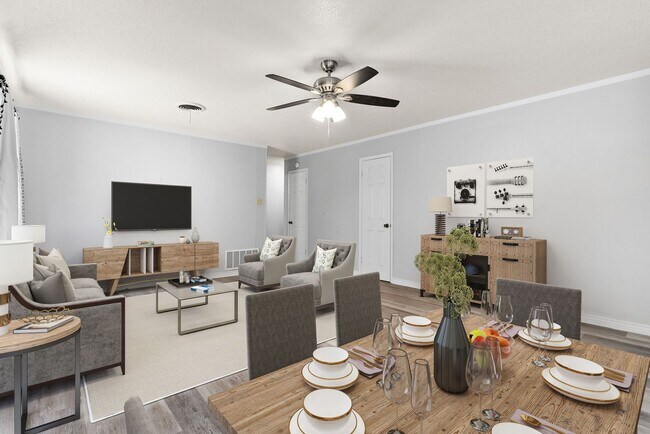 Building Photo - $500 off first months rent