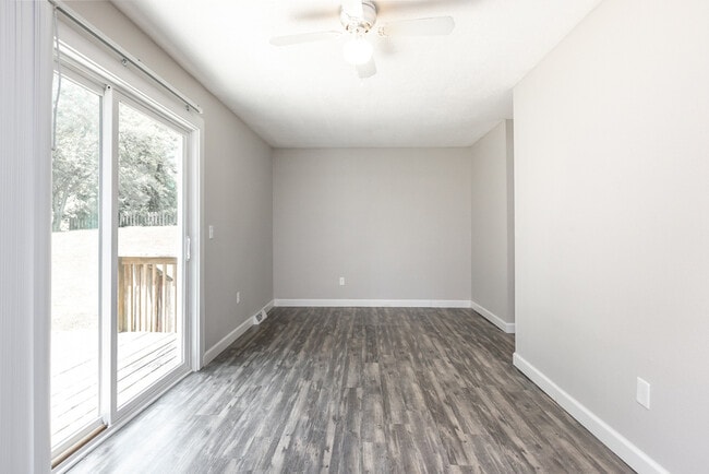Building Photo - 29 Innsbruck Ln