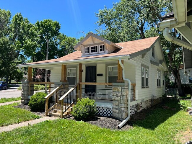 Building Photo - 7542 Harrison St