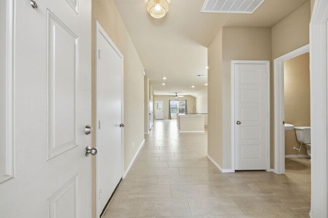 Building Photo - Spacious & Move-In Ready Rental in 78252 – Easy Access to Major Highways