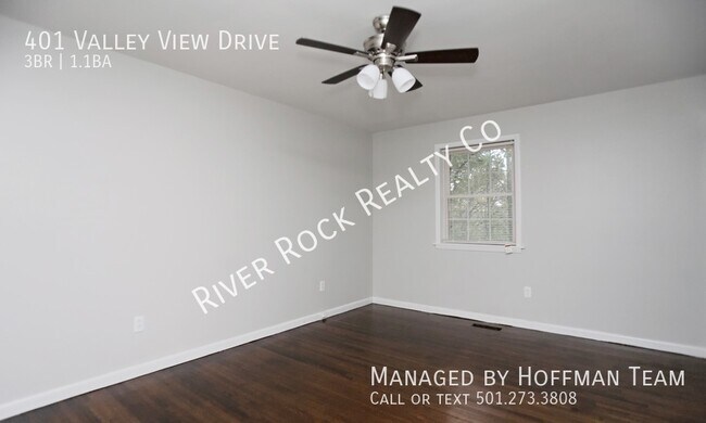 Building Photo - 401 Valley View Dr