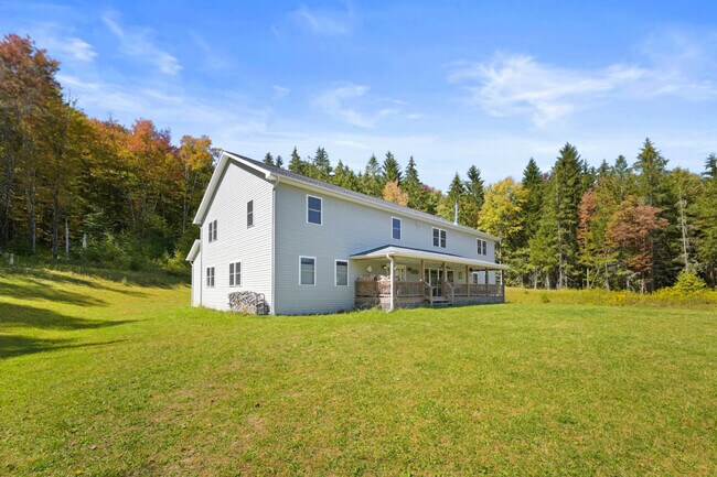 Building Photo - 1724 Calhoun Hill Rd