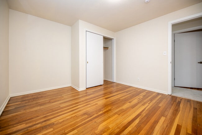 Building Photo - Home in Far North Peoria