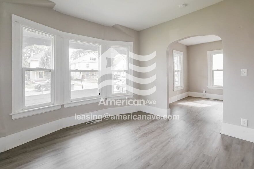 Building Photo - 4043 Vermaas Ave