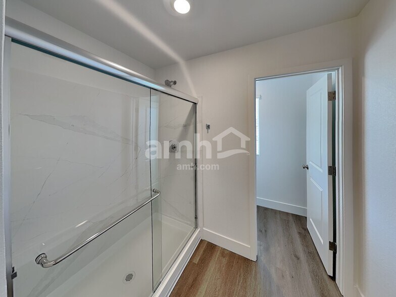 Building Photo - 5830 Fly Fisher St