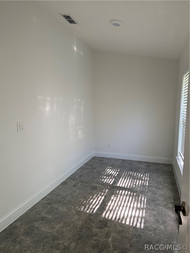 Building Photo - 7899 SW 62 Ct