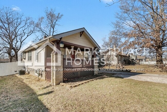 Building Photo - 3716 N Indiana Ave