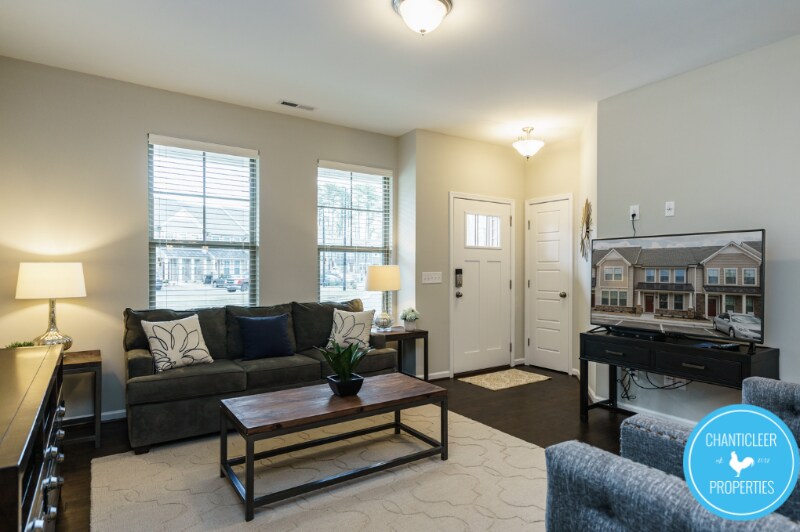 Building Photo - 1119 Midtowne Way