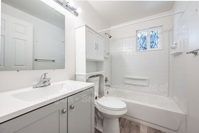 Building Photo - 6417 151st St NW