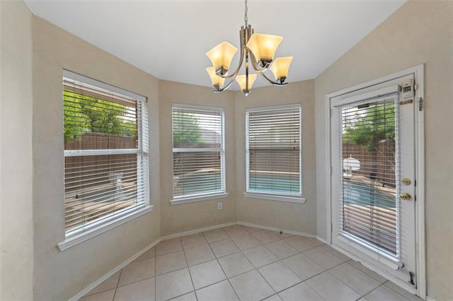 Building Photo - 10616 Red Cedar Dr