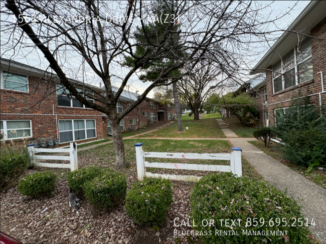 Building Photo - Cozy 2-bed 1-bath Apartment