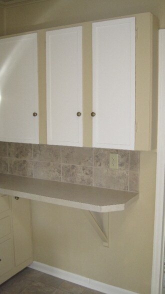 Building Photo - 2537 Laporte Ave