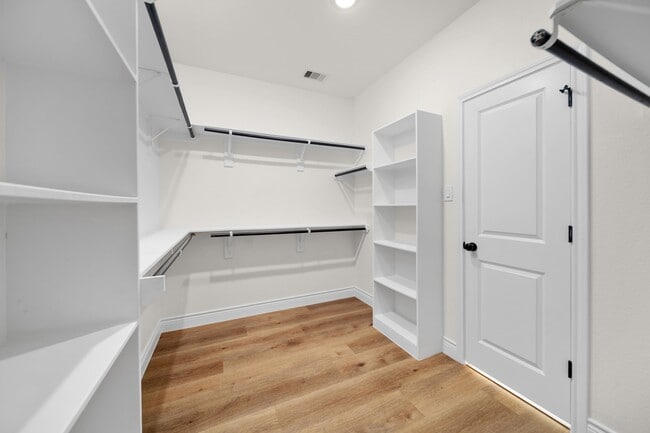 Building Photo - 206 Elianne Lace Ct